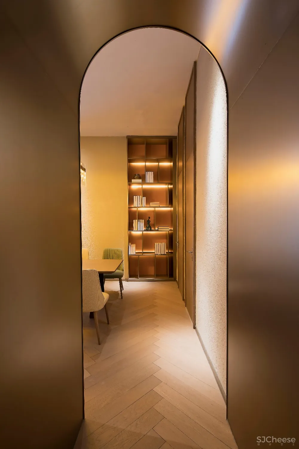 贵阳卢浮宫金熙酒店 中深建设计院