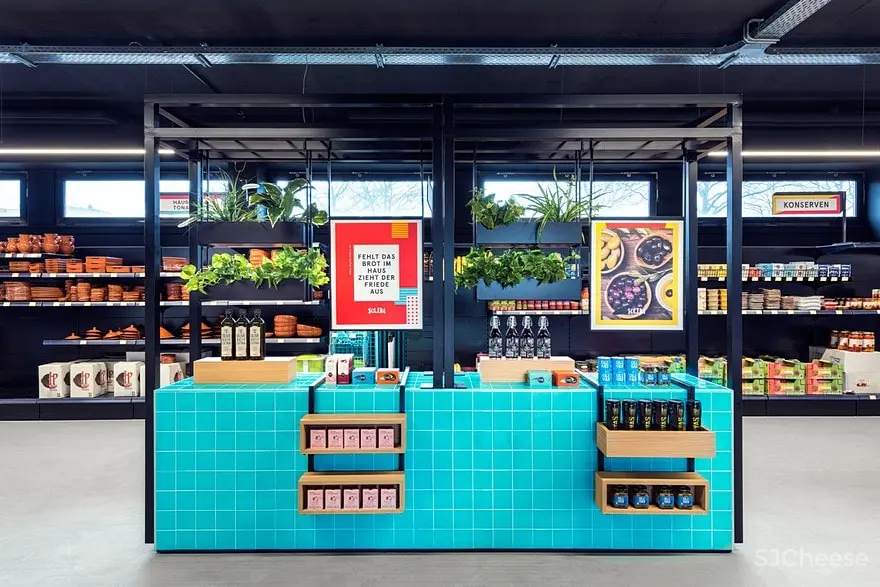 Solera Supermarket / Masquespacio