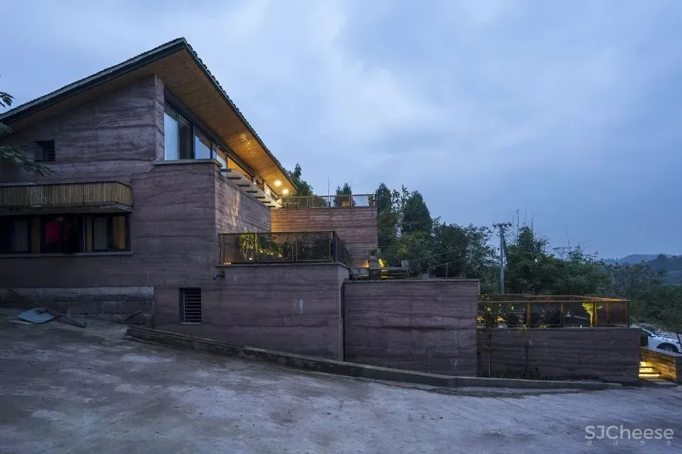 330㎡刘家山舍,用多变的“山”迎合人的复杂需求 刘九三