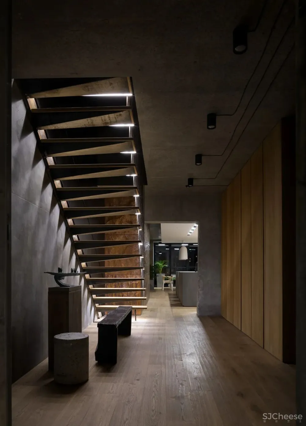 212㎡复式住宅,简约有质感! Sergey Makhno