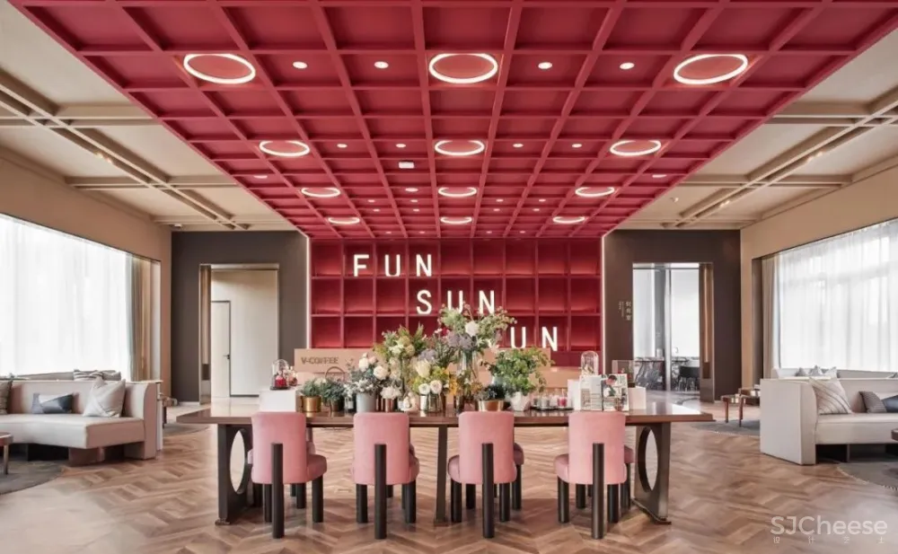 万科·天地未来城——科幻艺术的解构与融合 CLV赛拉维