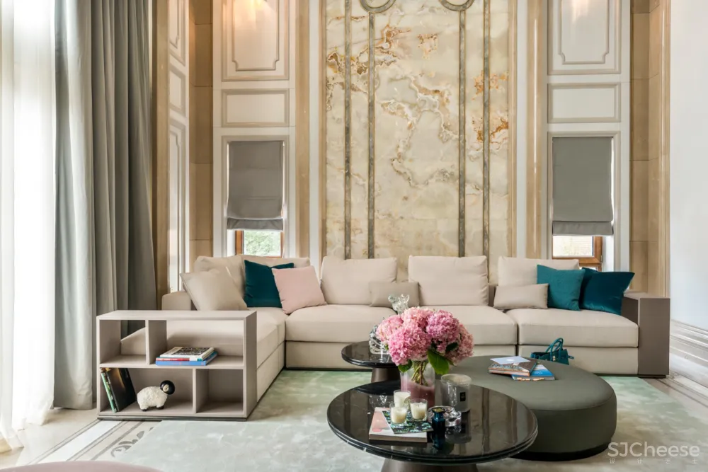 充满浪漫的阳光大宅在成都的私宅内低调呈现