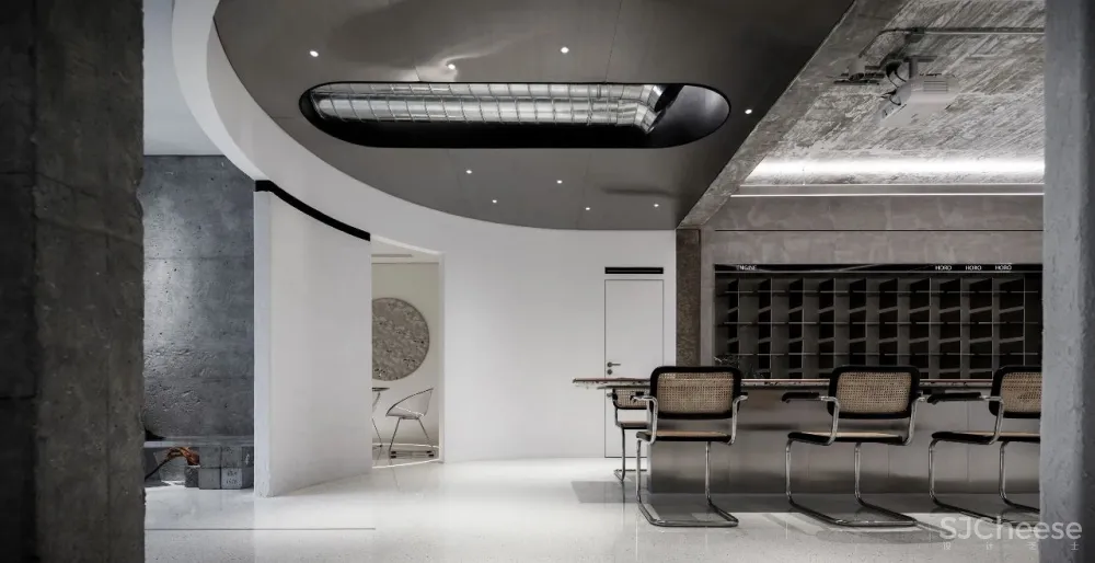 朴开十向办公室,用几何形状构建空间秩序 朴开十向