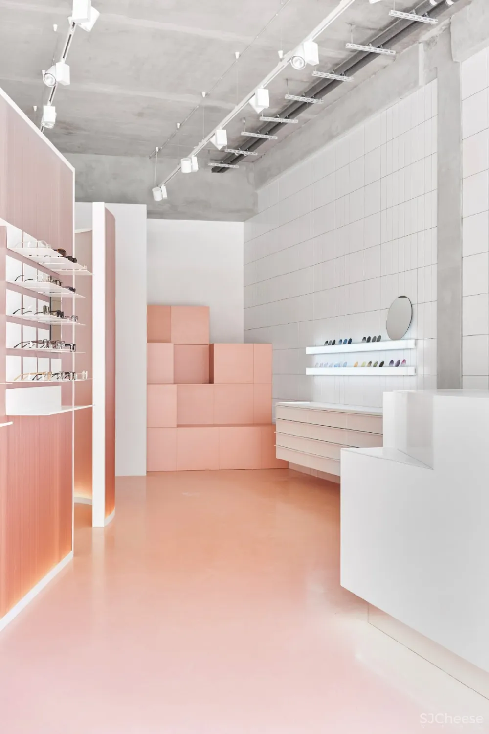 RADIUS 58 optics 超赞眼镜店设计 DA bureau