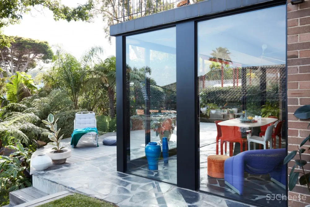 Amber Road | Polychrome House , 现代色彩丰富的艺术之家