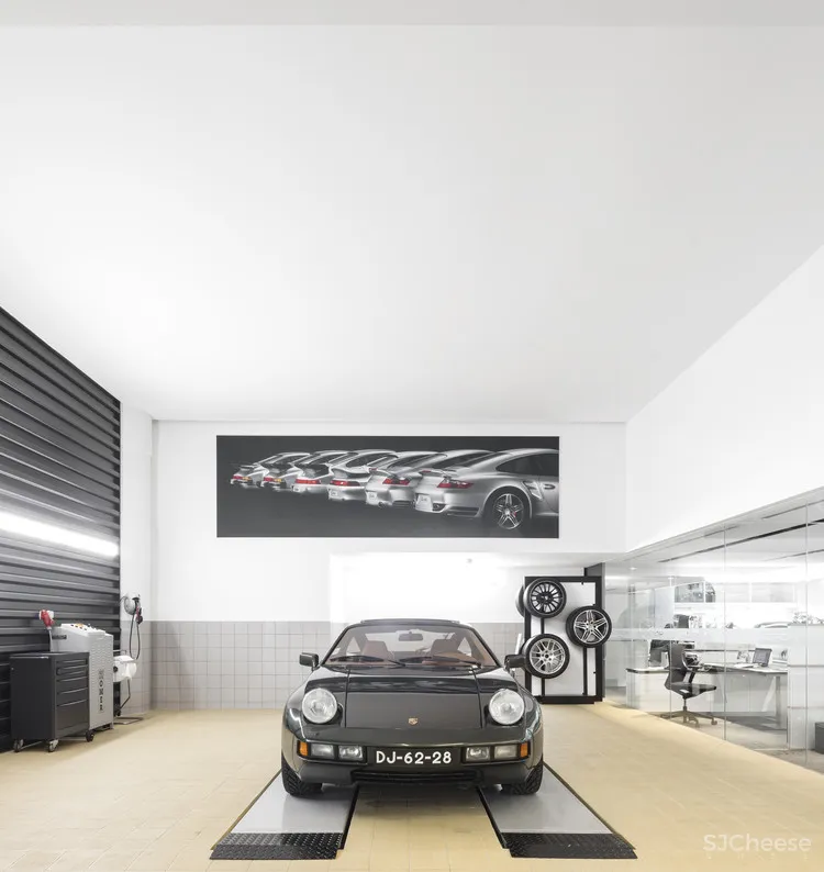 渗透品牌文化的保时捷里斯本中心 OW arquitectos