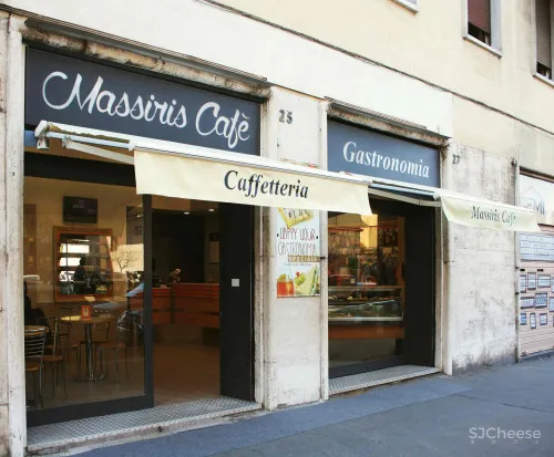 massiris cafe