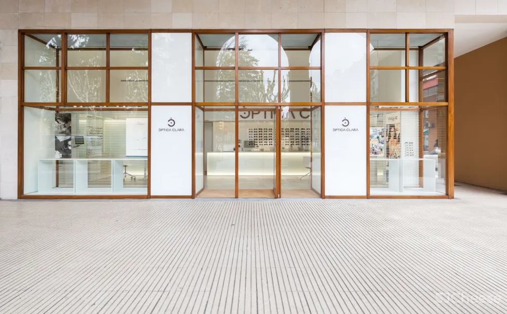 Optic Shop Renovation Arnau Vergés Tejero