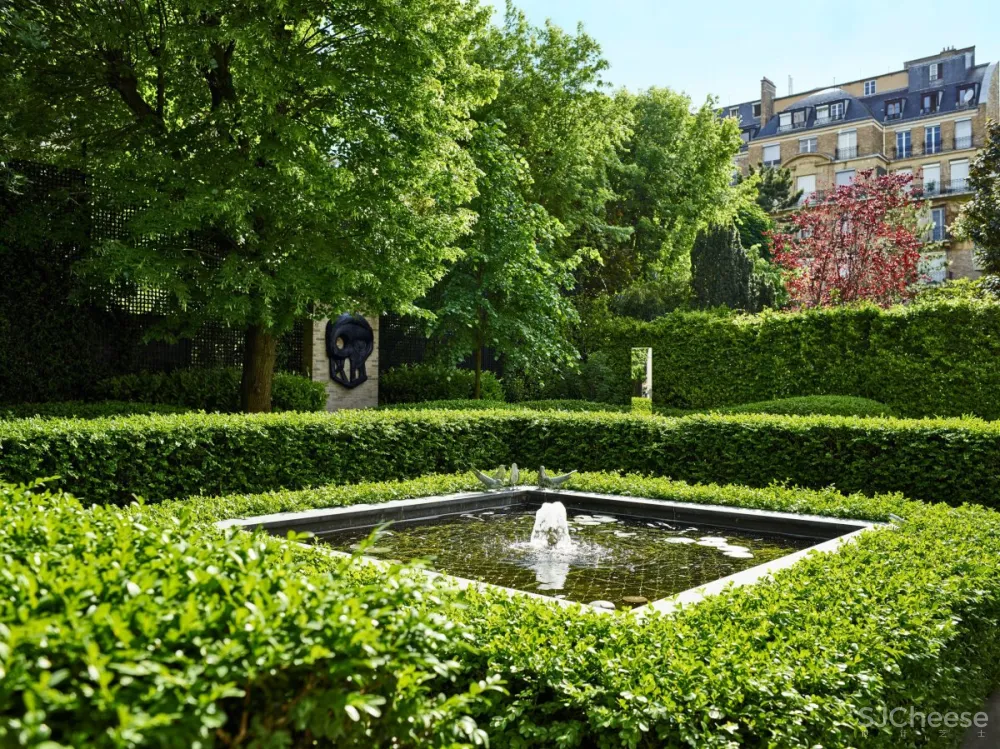 Charles Zana | Saint James , 独特住宅的完美典范