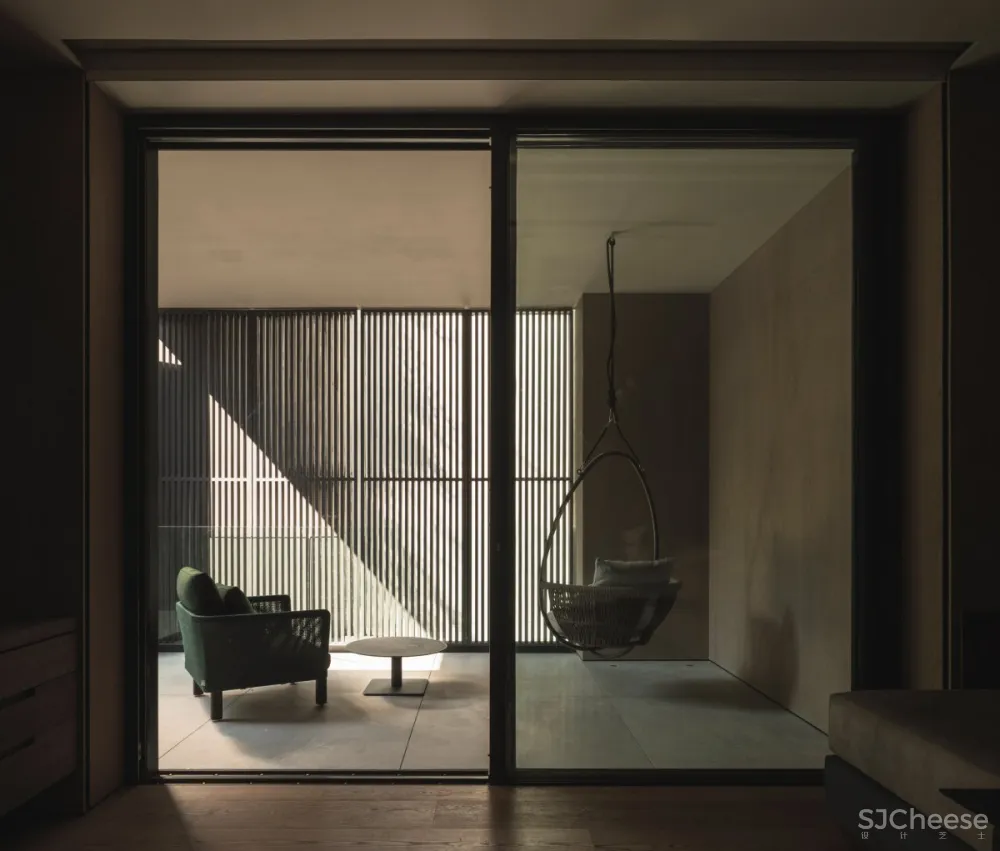 Francesc Rifé | ADH House , 具有秩序感的极简别墅