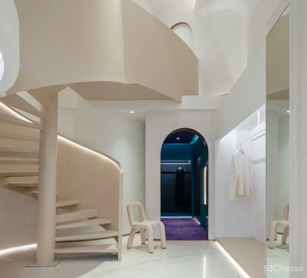 现代艺术高端女装精品店 All Design Studio