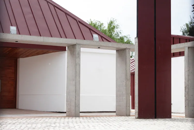 Parrish in Las Cabras Pablo Lobos Pedrals y Carlos Arce Valdes