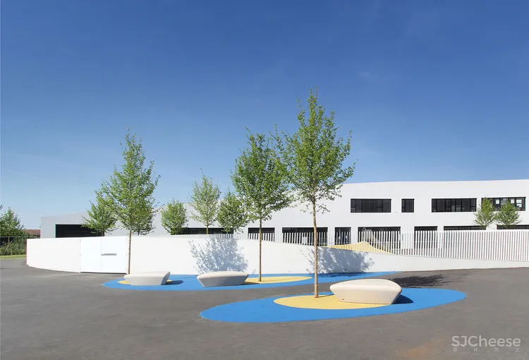 School Complex Les Perséides Atelier REC architecture