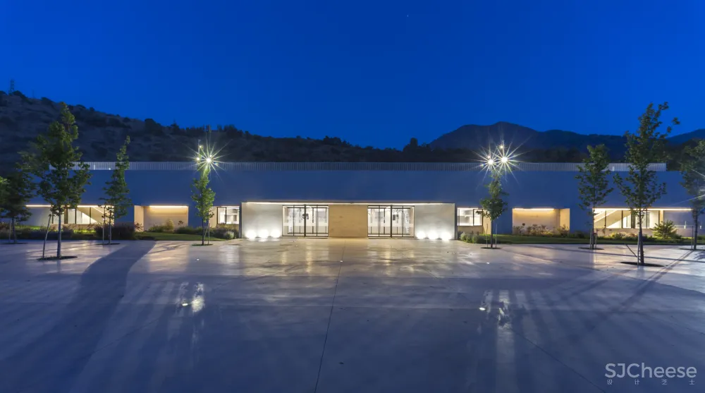 The Saint George College’s Gymnasium Gonzalo Mardones V Arquitectos