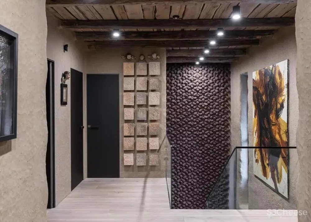 370㎡建筑师的私人别墅,混搭的侘寂美学 sergey makhno