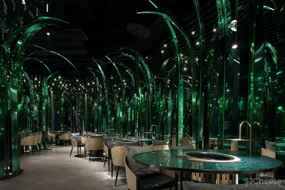 480㎡广州凤园椰珍餐厅·椰子鸡火锅 谢几点设计事务所