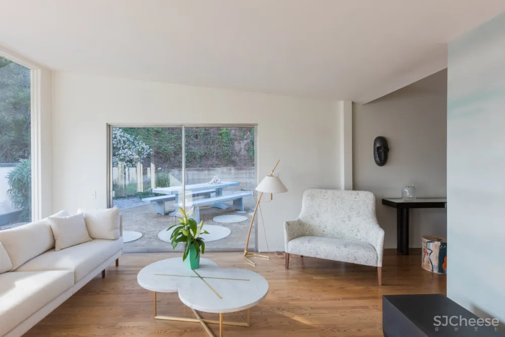 The Future Perfect sets up shop in modernist Los Angeles home