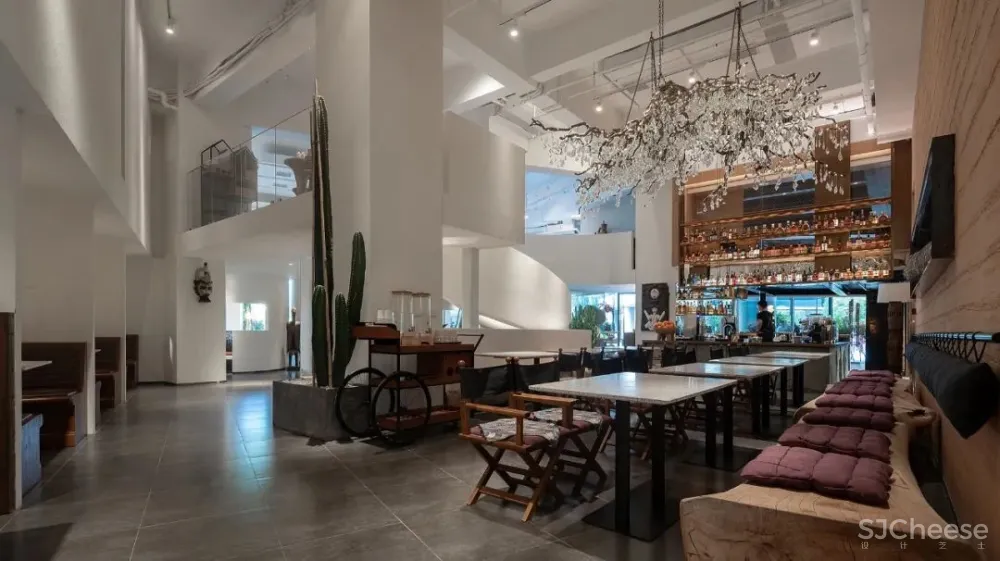 530m²东成西就复合餐厅 埂上设计