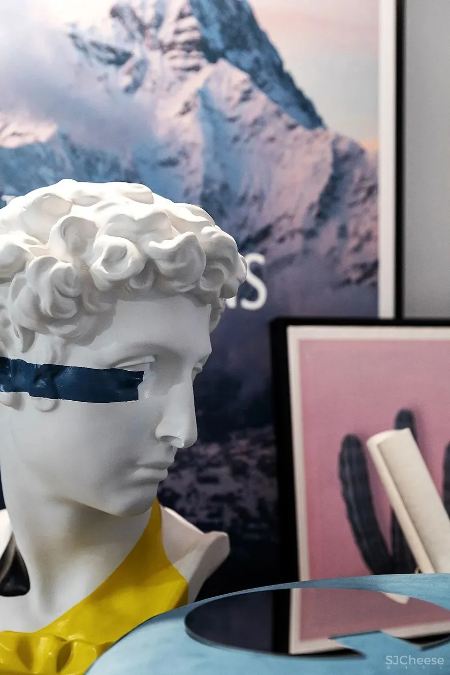 借由色彩和几何美学,构建风格多元化的设计工作室 成都锦上空间装饰设计公司