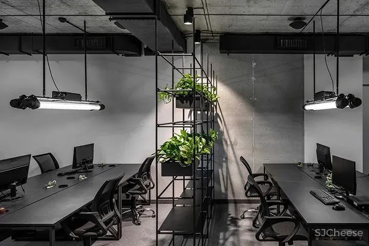 物流软件Logity乌克兰哈尔科夫办公设计 Studio Bondarenko Design