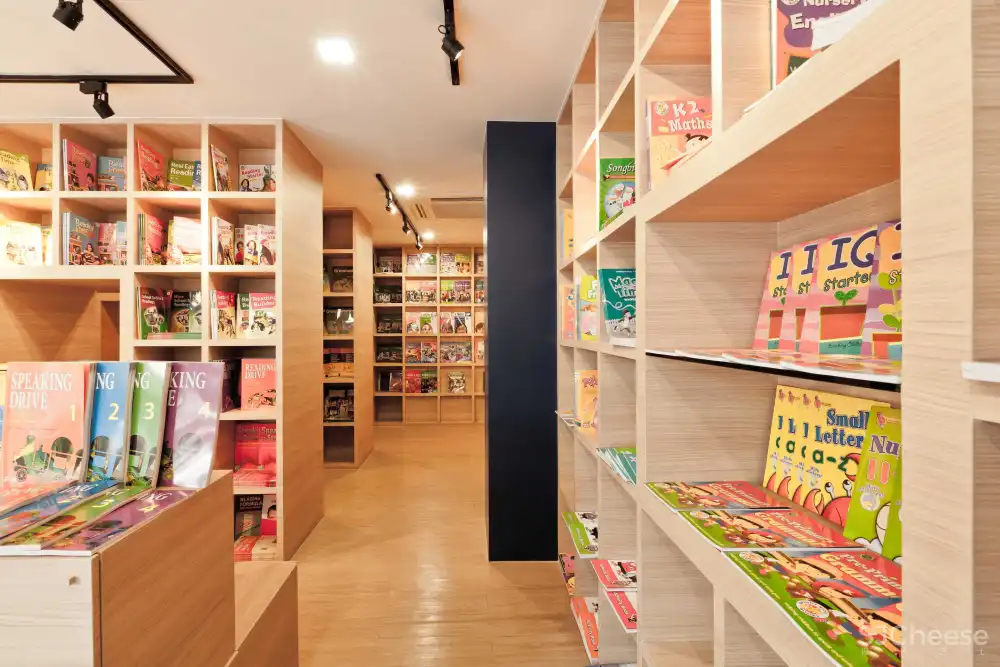 por wor inter bookstore