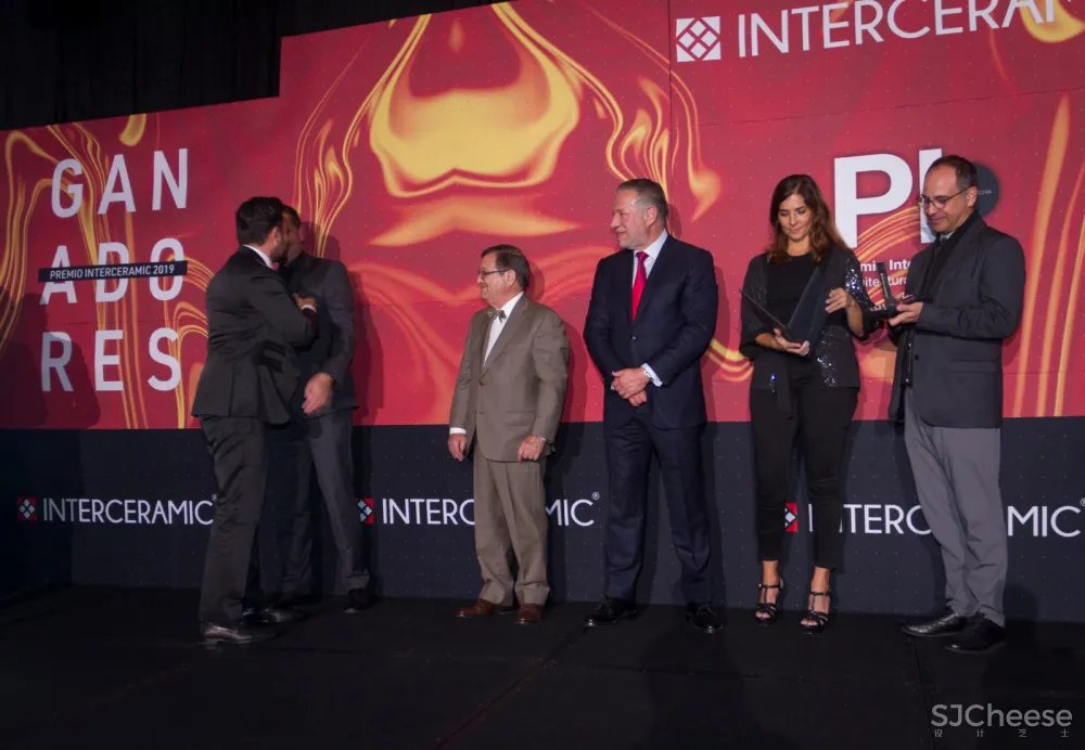 PI设计大奖 瓷砖住宅工程创新应用奖 :天顶之家 Casa Cenit