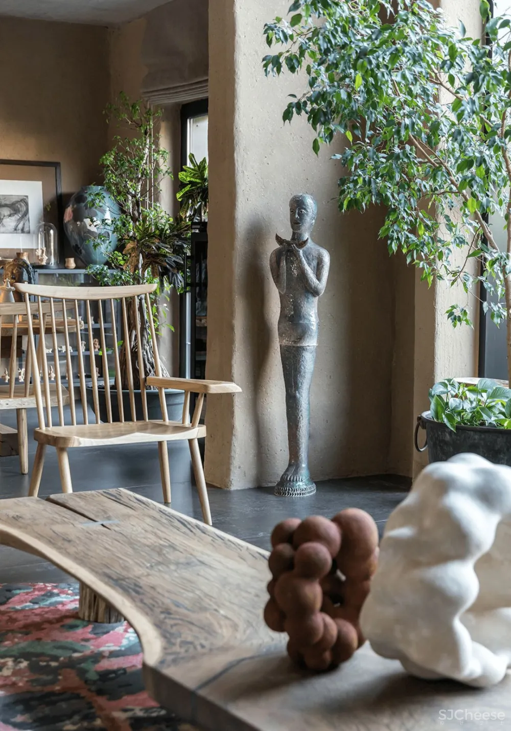 370㎡建筑师的私人别墅,混搭的侘寂美学 sergey makhno