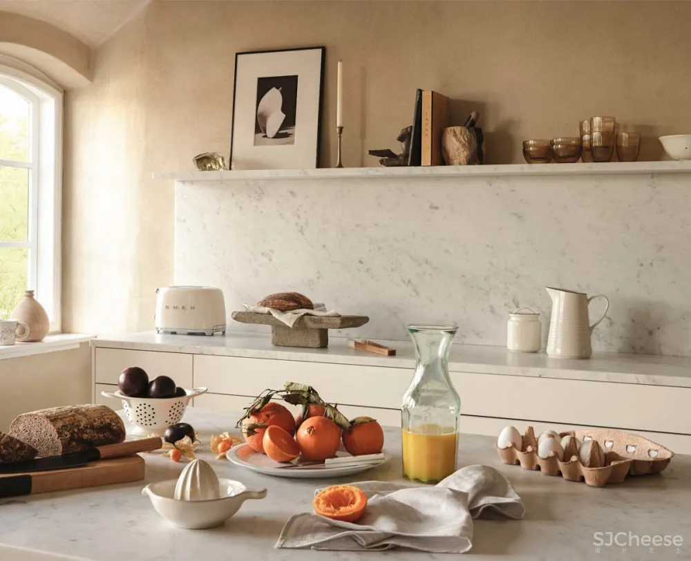 Danielle Siggerud | Copenhagen Apartment , 持久低调的极简主义