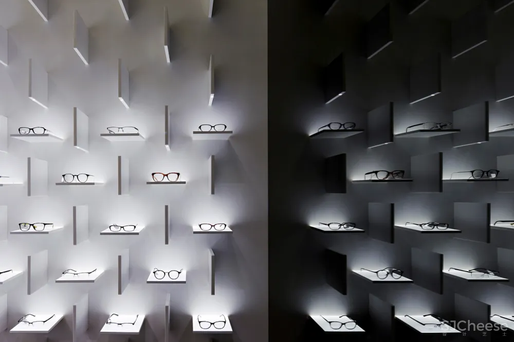 Bolon Eyewear Flagship Store by Ippolito Fleitz