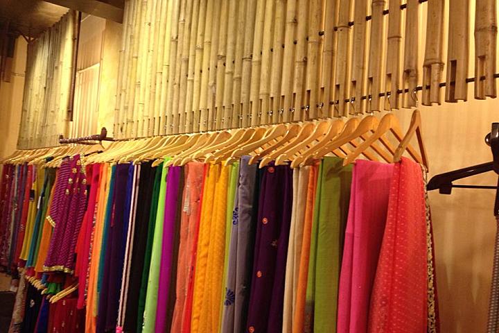 saadgi multi designer store