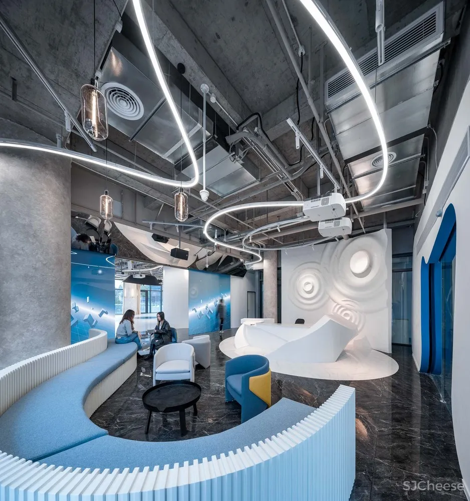 上海·“马克华菲”服装公司总部办公空间 研趣品牌