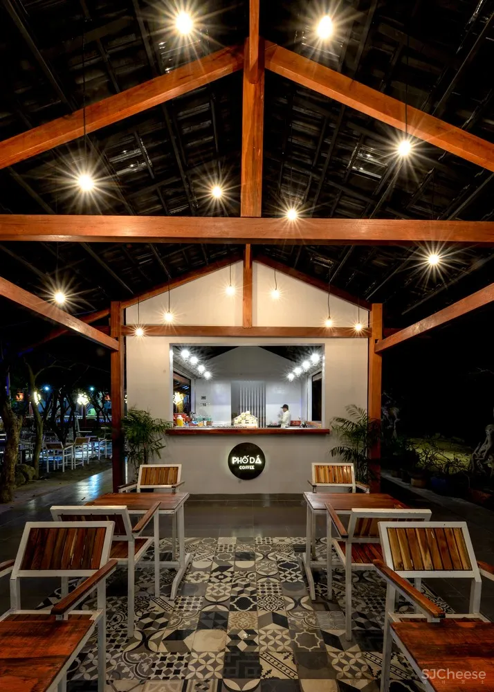 Pho Da Cafe haus space