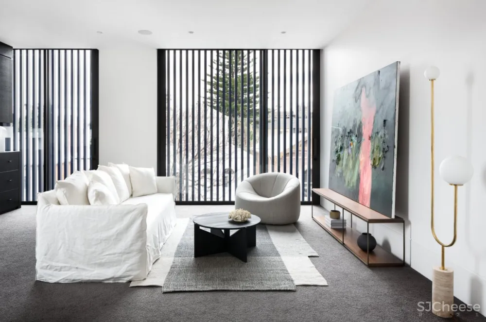 Cera Stribley | Caroline , 当代鲜明的古朴住宅