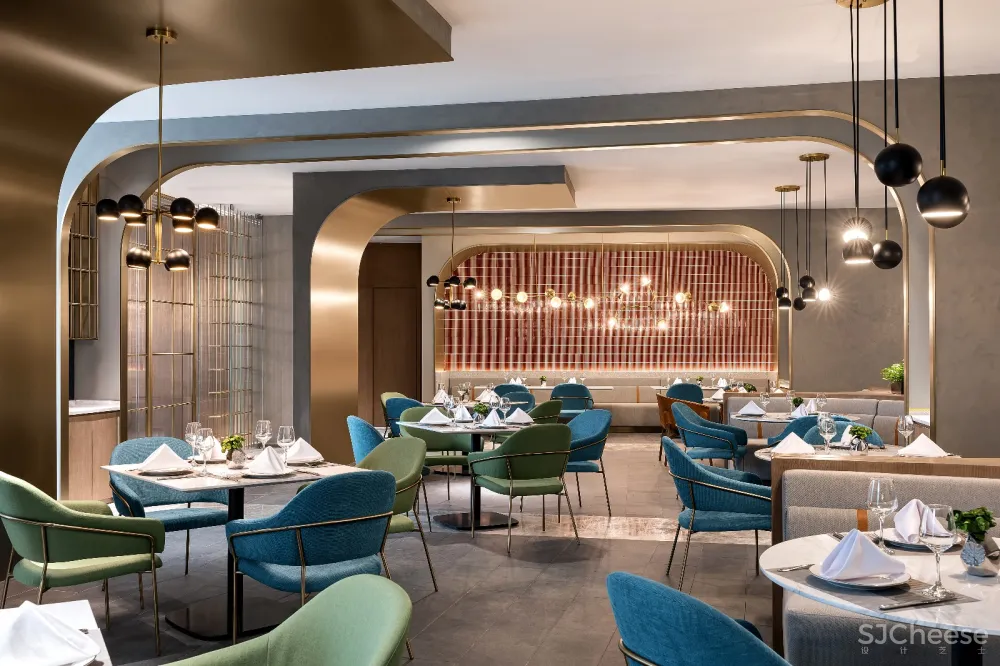 贵阳卢浮宫金熙酒店 中深建设计院