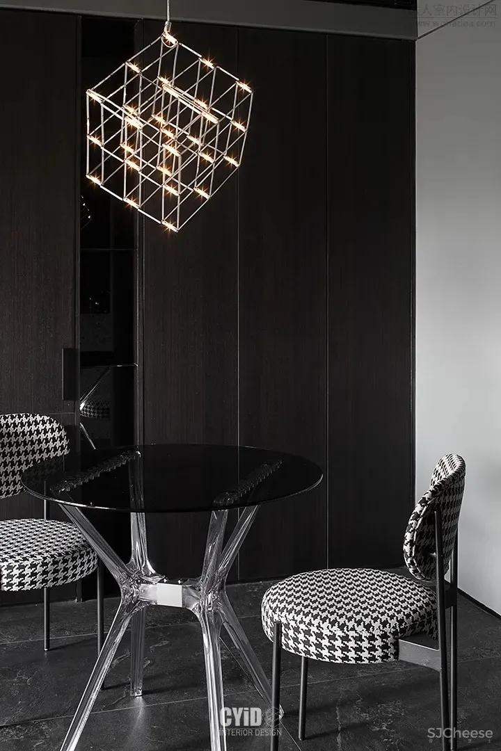 他家放荡不羁的暗黑系,让你再次为黑色沉迷 辰佑设计