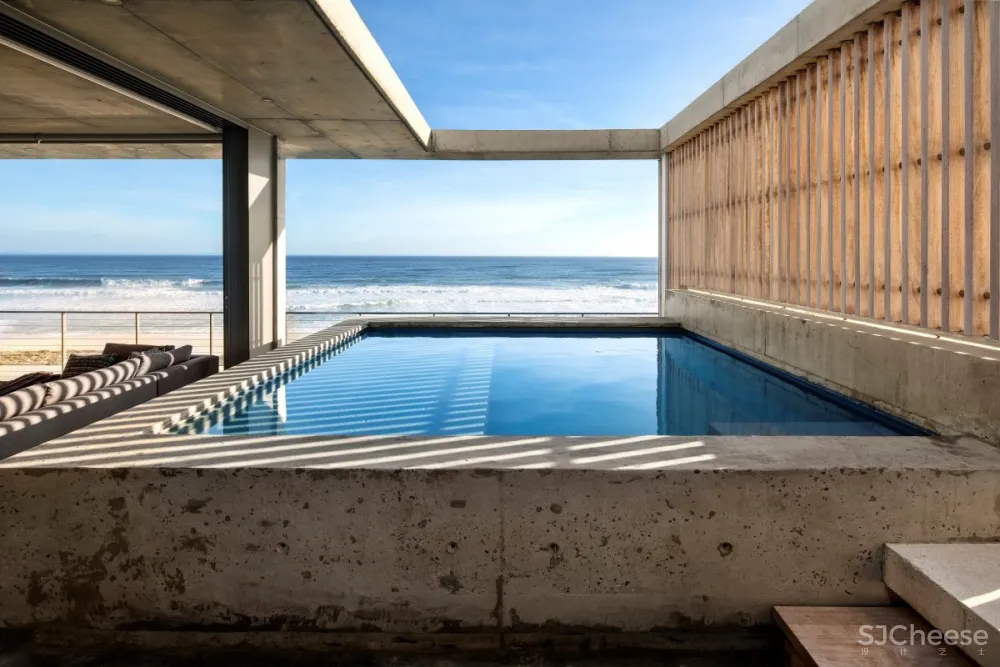 Gavin Maddock | Olive Tree Villa , 现代豪华的海滨别墅
