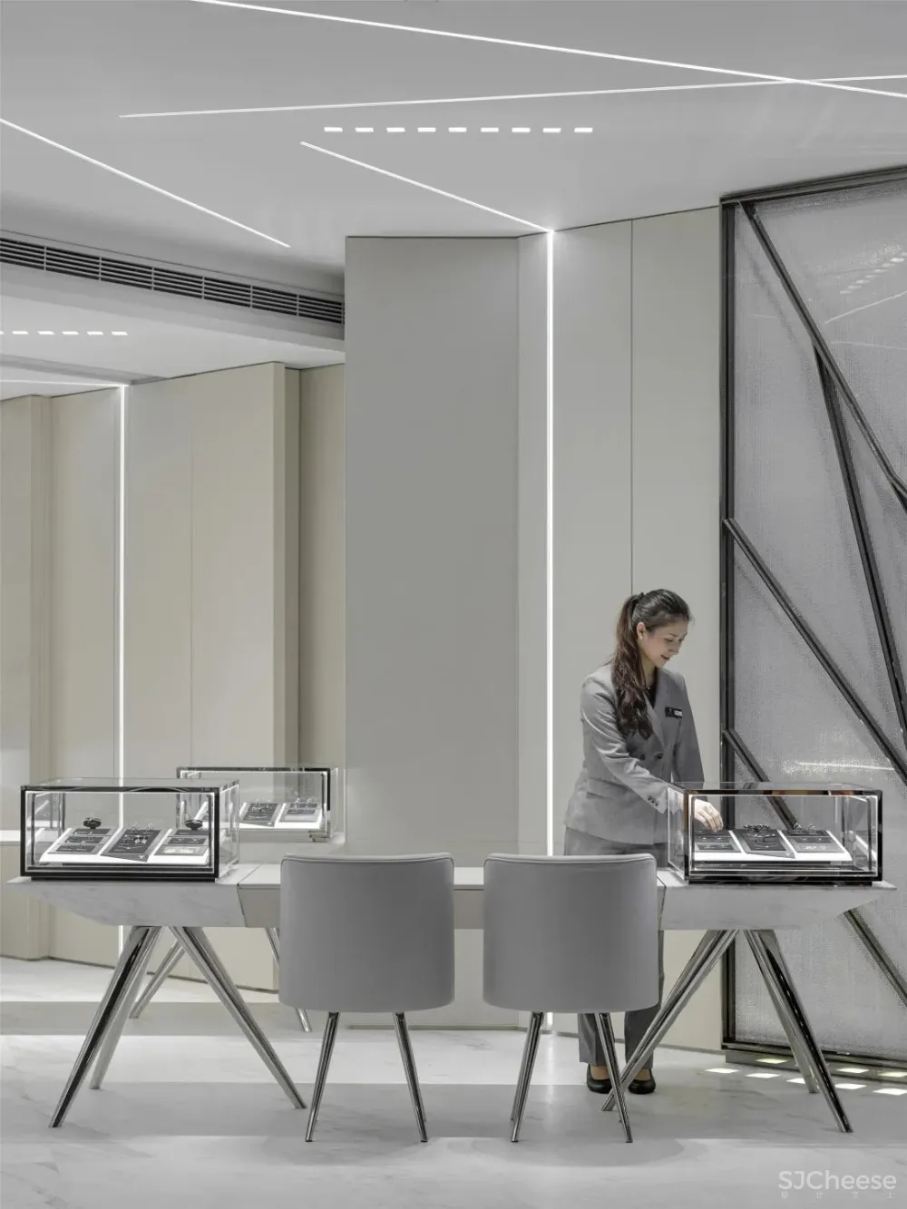 罗灵杰 龙慧祺:香港将军澳蓝塘傲会所 K11周大福