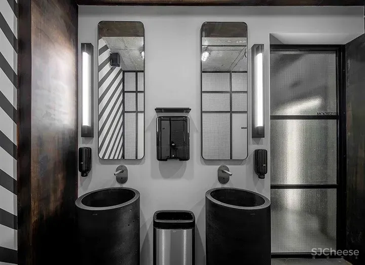 物流软件Logity乌克兰哈尔科夫办公设计 Studio Bondarenko Design