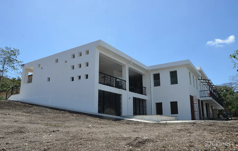 maternal and neonatal health center