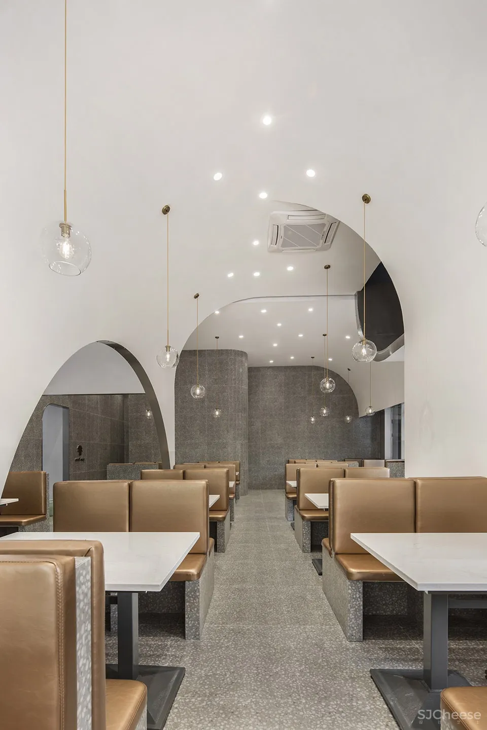 晓春烤吧绿色米兰广场店 多么工作室