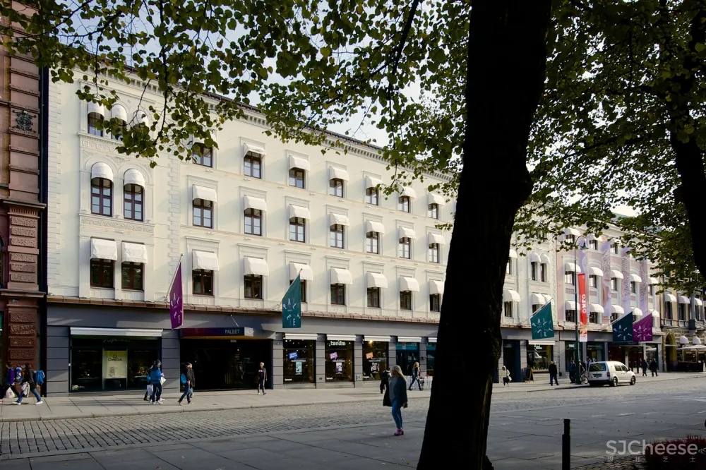 Paleet Shopping Center JVA