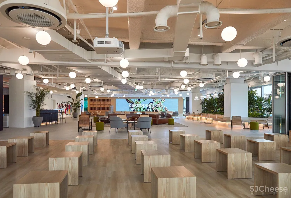 像儿童乐园的办公室 再造设计