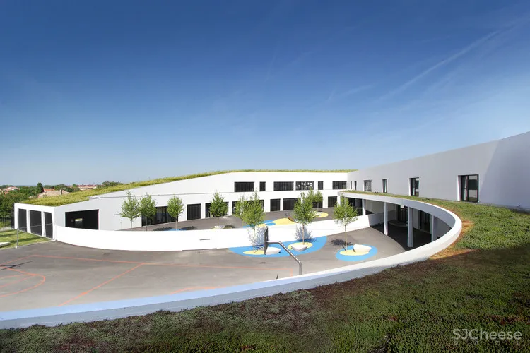 School Complex Les Perséides Atelier REC architecture