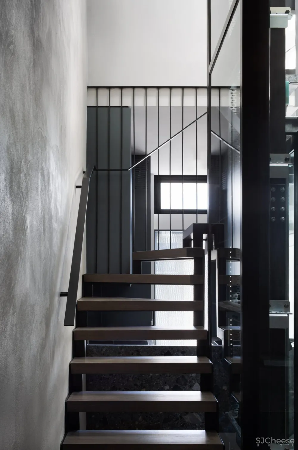 Cera Stribley | Commercial Road , 自然光线对建筑的重要性