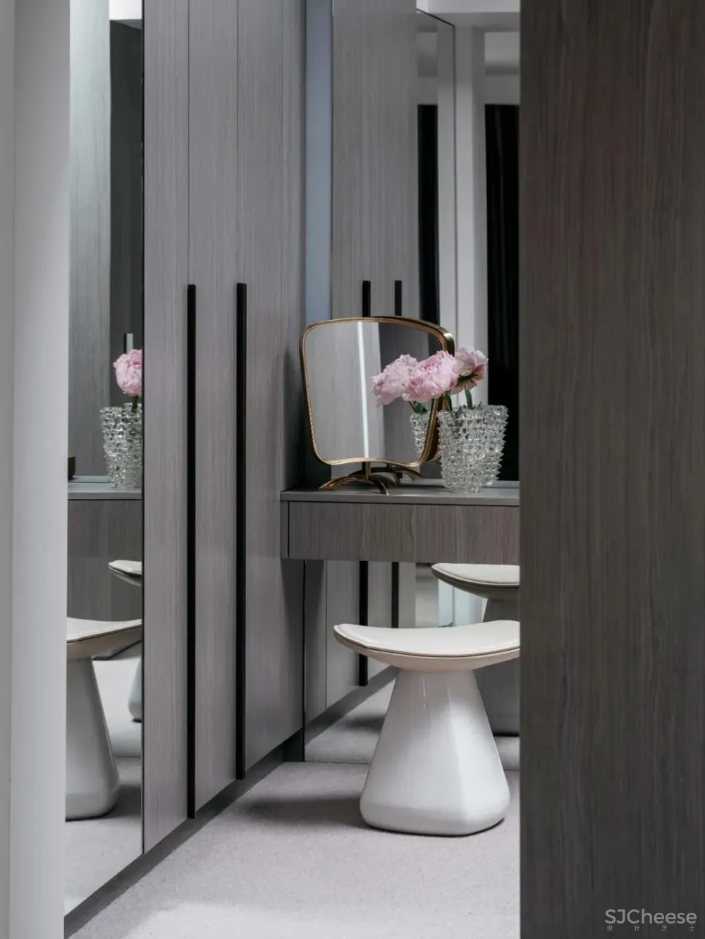 精致与优雅的缩影 Nina Maya