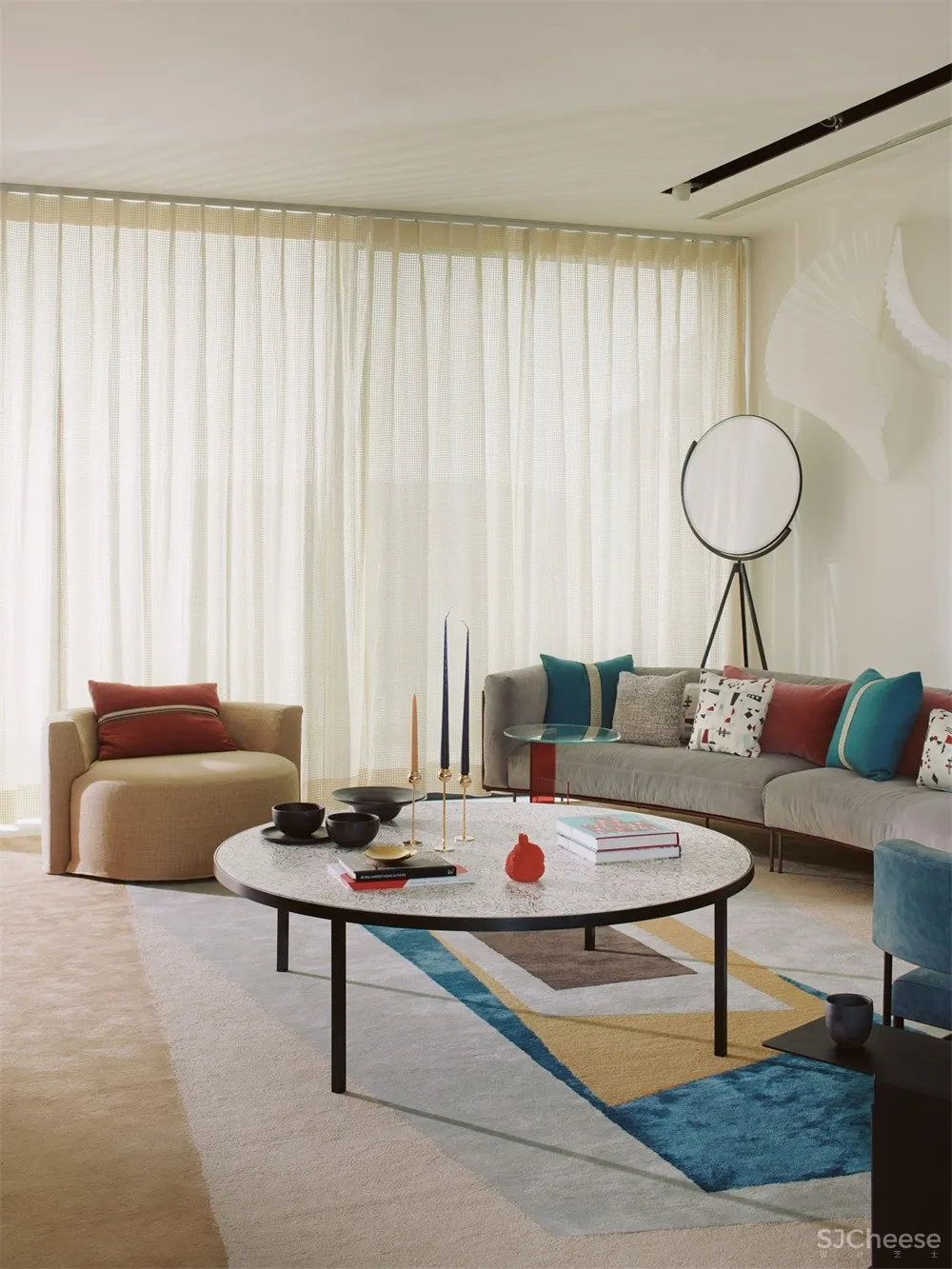 伦敦原BBC总部大楼顶层公寓设计 Waldo Works