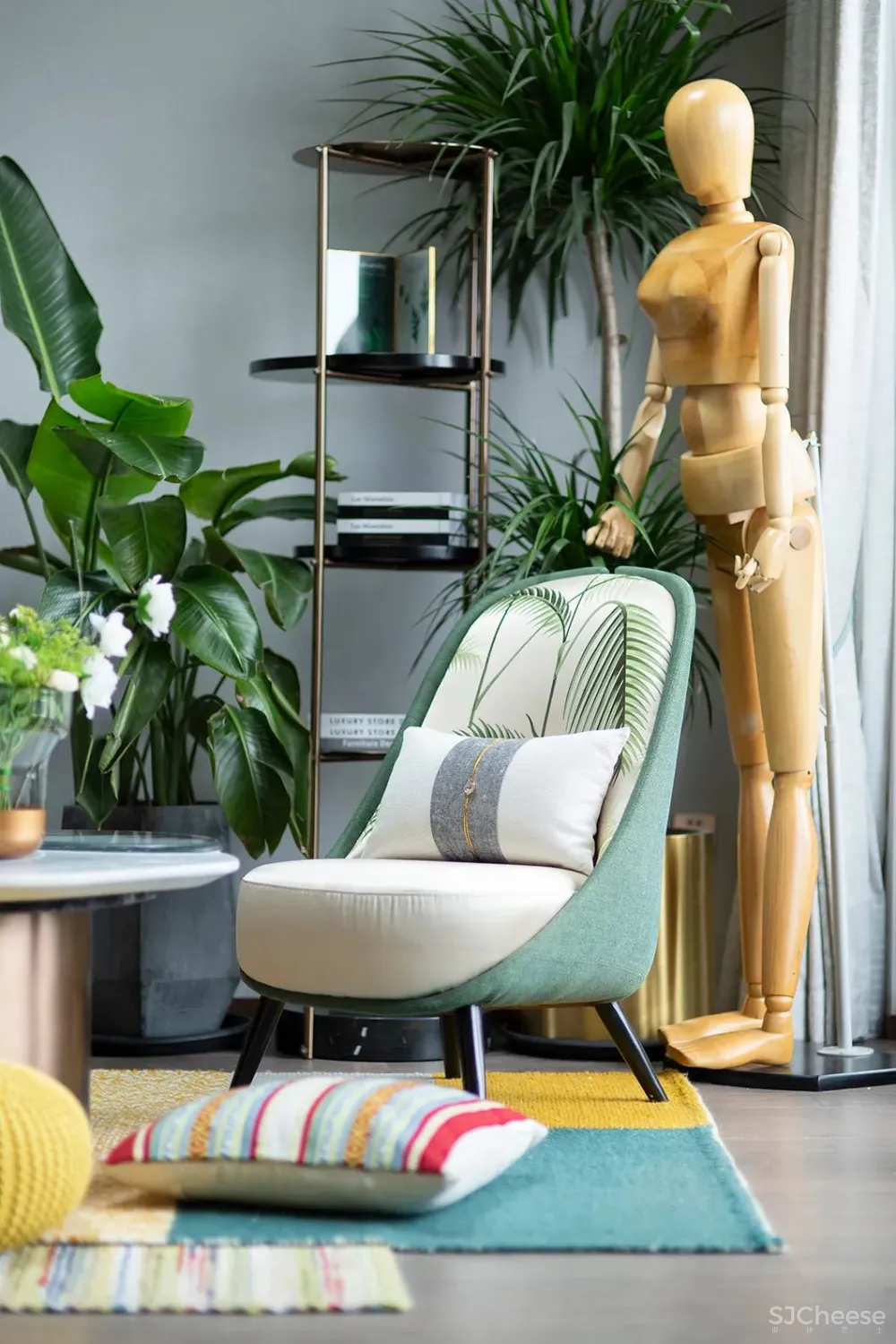 吴文粒:320㎡“醉美”顶层复式!