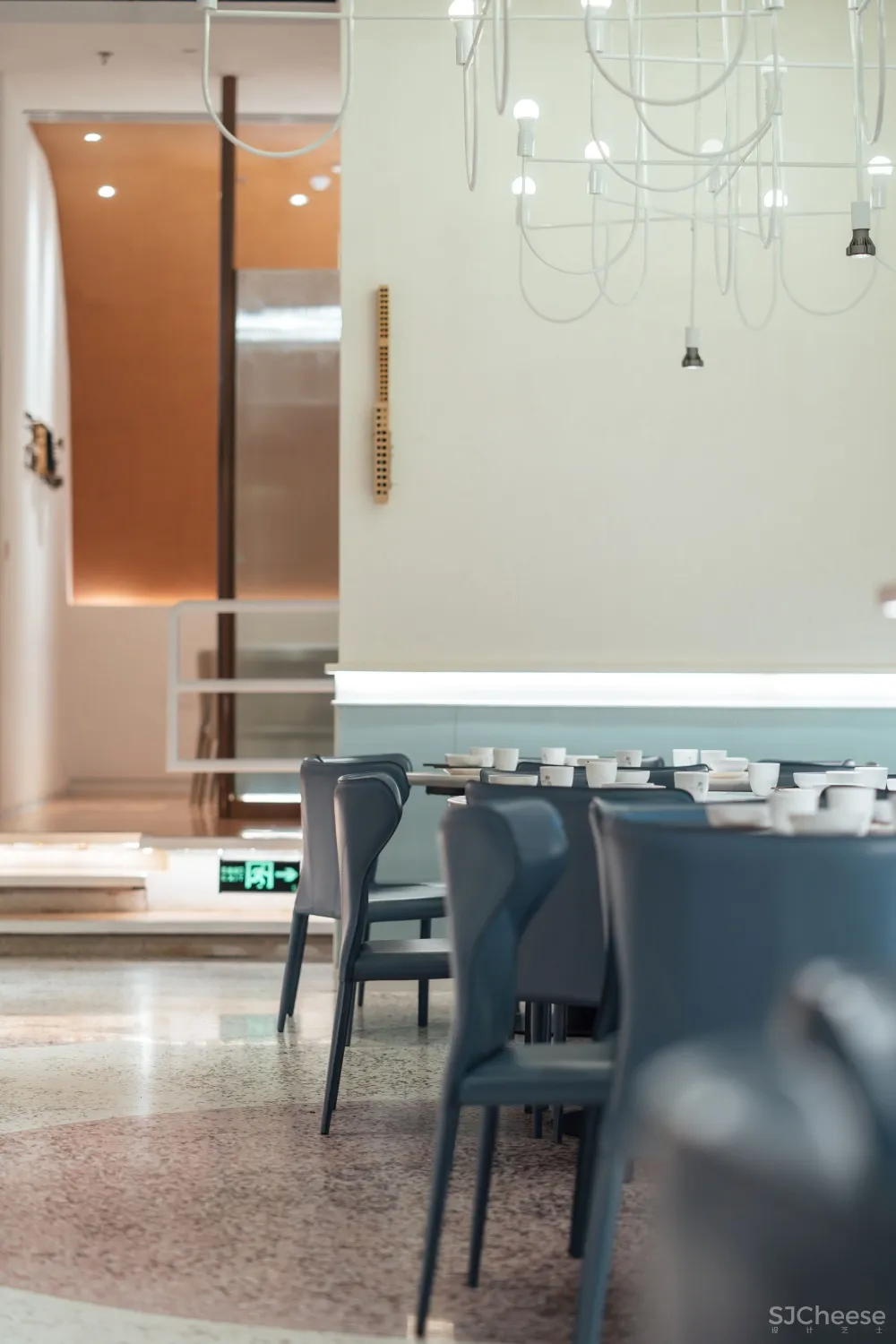 厦门 树厨·闻 黔菜餐厅 至少是设计