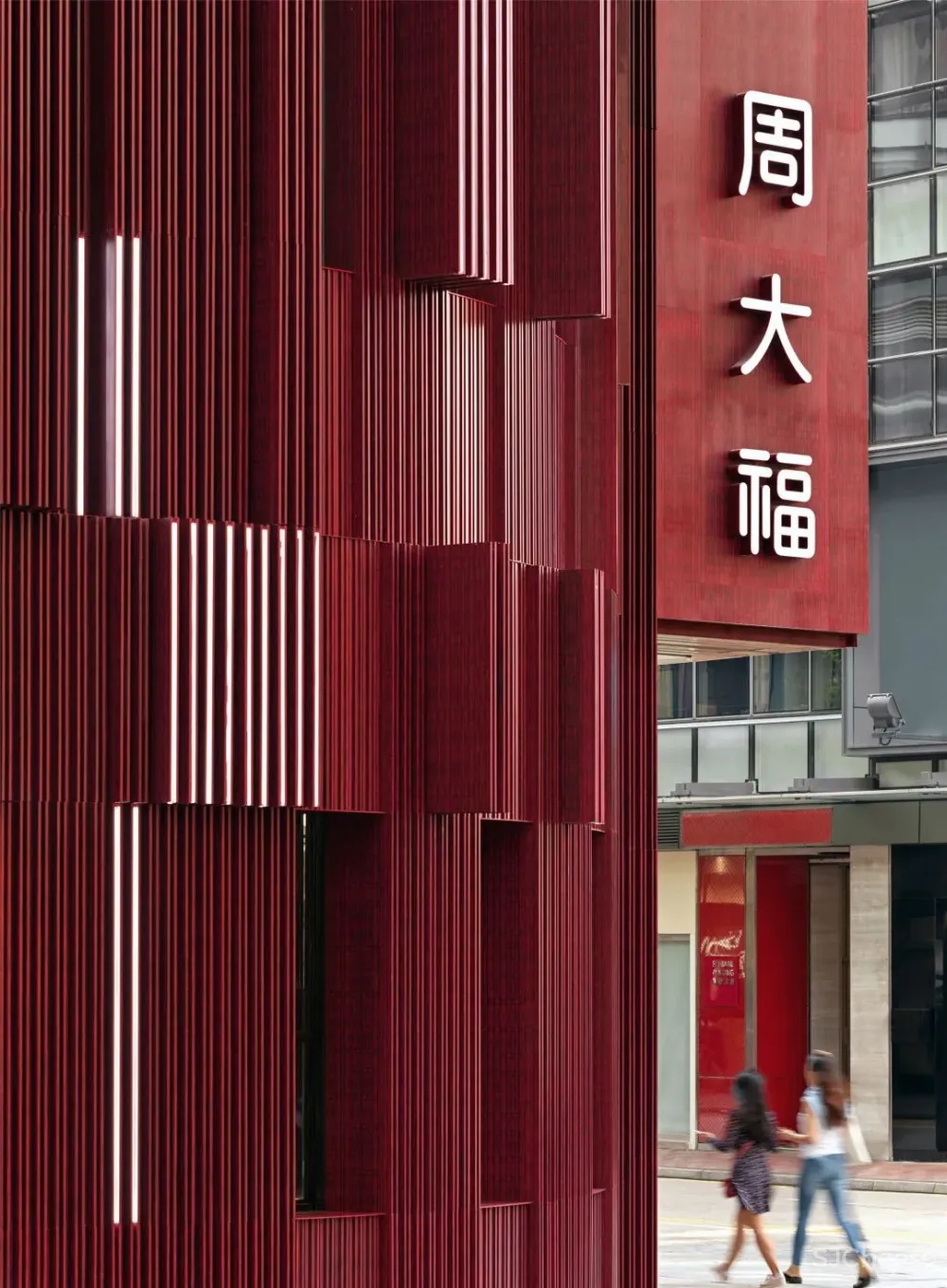 罗灵杰 龙慧祺:香港将军澳蓝塘傲会所 K11周大福