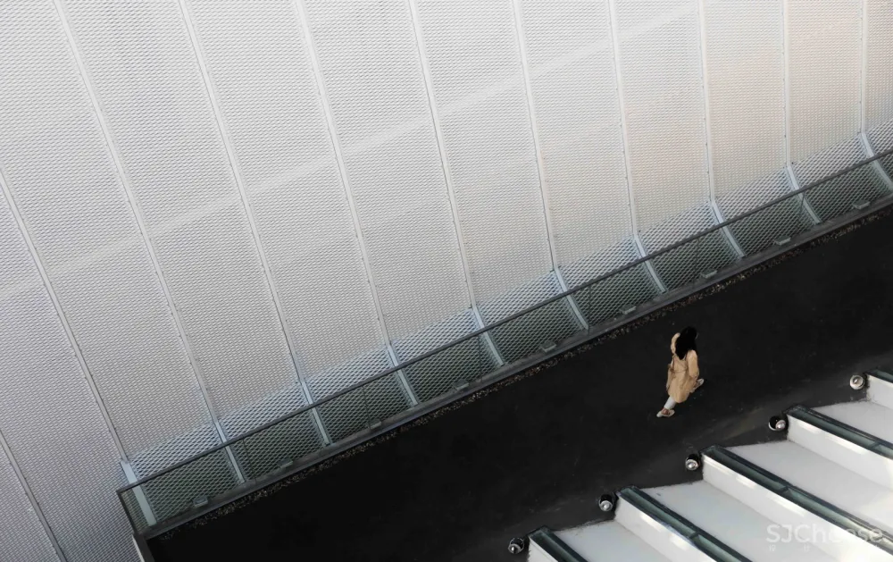 重庆印制一厂山鬼精品酒店改造 寻常设计